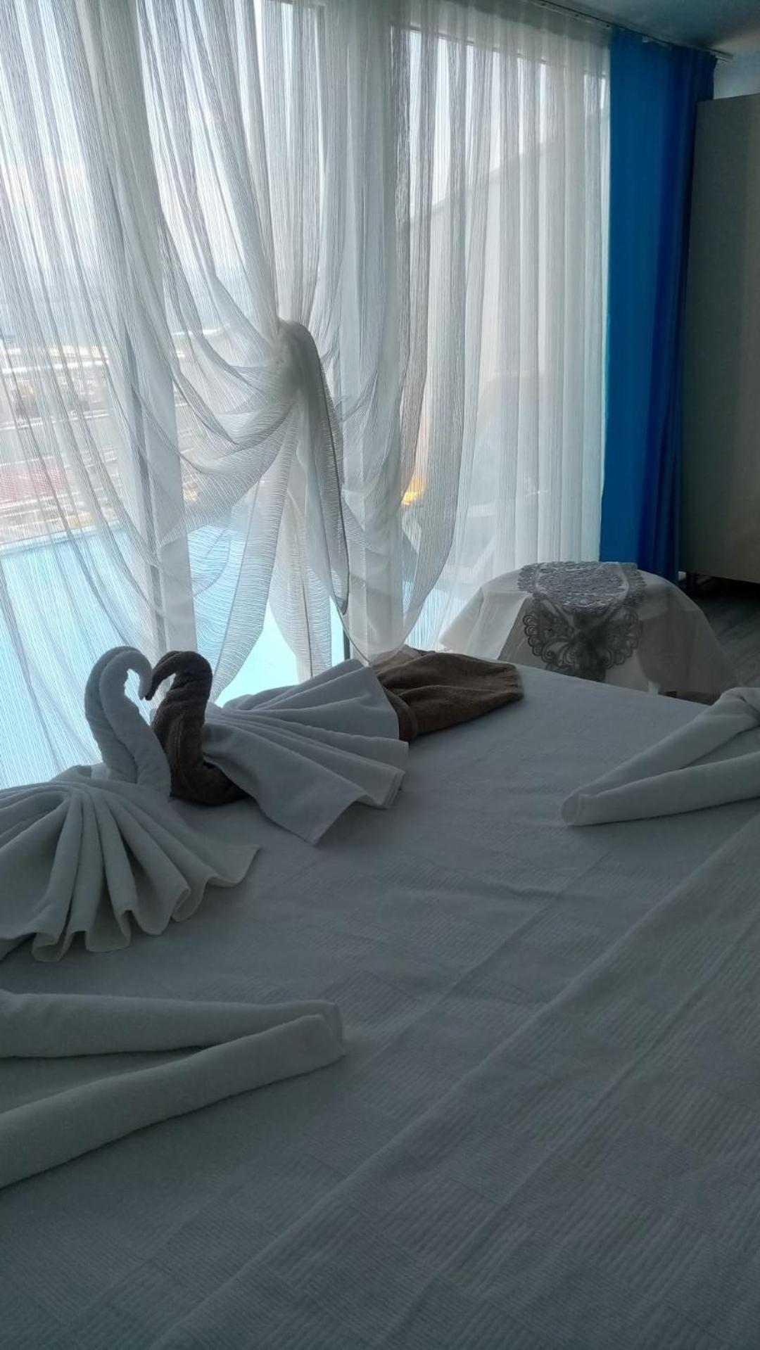 Paradise Hotel Akcay Edremit  Buitenkant foto